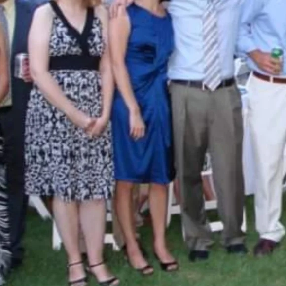 Suzi Chin For Maggy Boutique Silk Lined Dress, size 6 - Picture 6 of 7